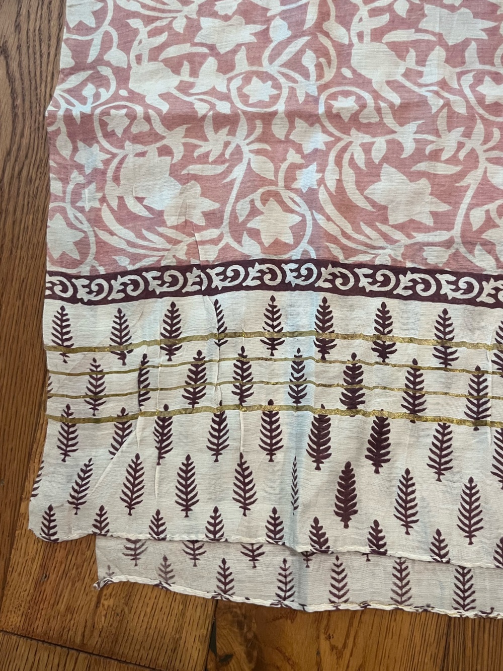 Floral & Leaf Print Lightweight Scarf in Blush Brown and Cream